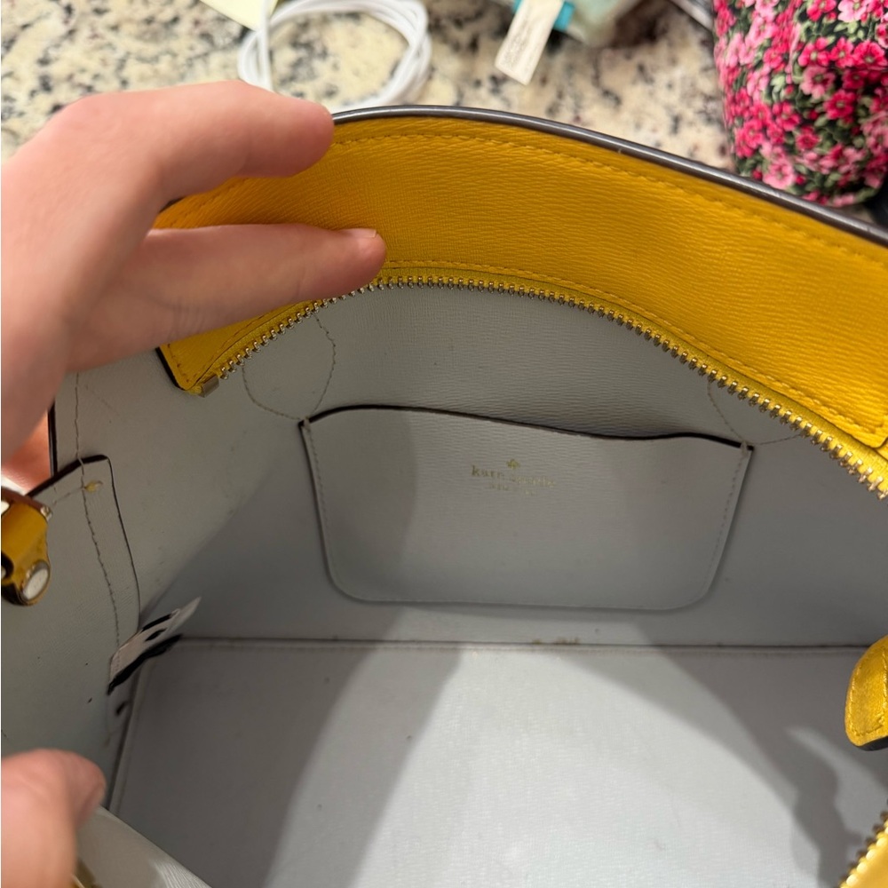 KATE SPADE Darcy Small Fleurette Floral (daisy) convertible Crossbody/satchel - Picture 5 of 5